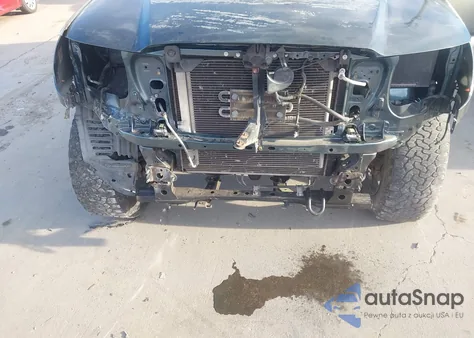 2015 Toyota Tacoma Prerunner V6 z USA, uszkodzony, nr VIN 5TFJU4GN7FX065848